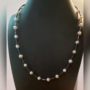 Cheryl Reis Black Beaded Station Necklace White Faux Pearls Lobster Women’s  16”